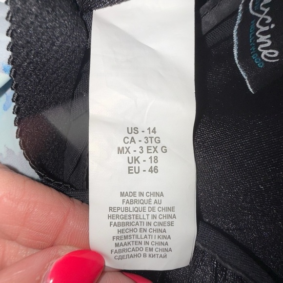 NWT Maxine of Hollywood Women's Over The Shoulder Empire Tankini Swimsuit Top 14 - Picture 8 of 13